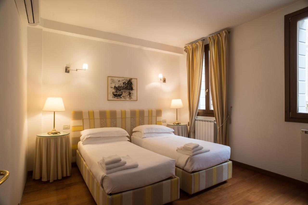 Le Vele Di Venezia Apartment Bagian luar foto