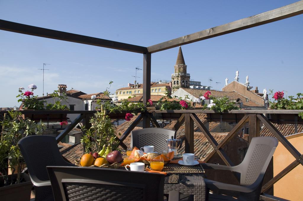 Le Vele Di Venezia Apartment Bagian luar foto