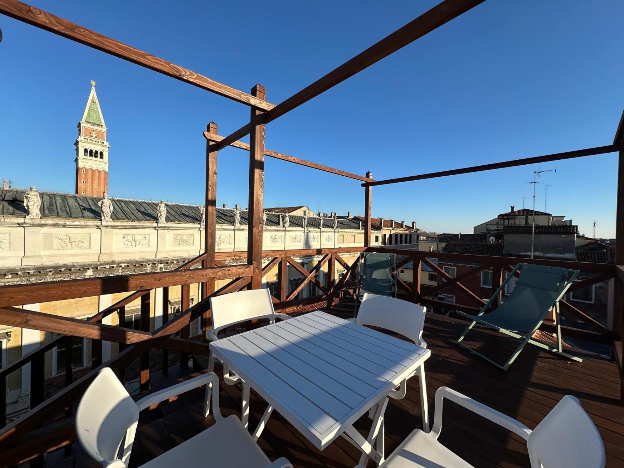 Le Vele Di Venezia Apartment Bagian luar foto